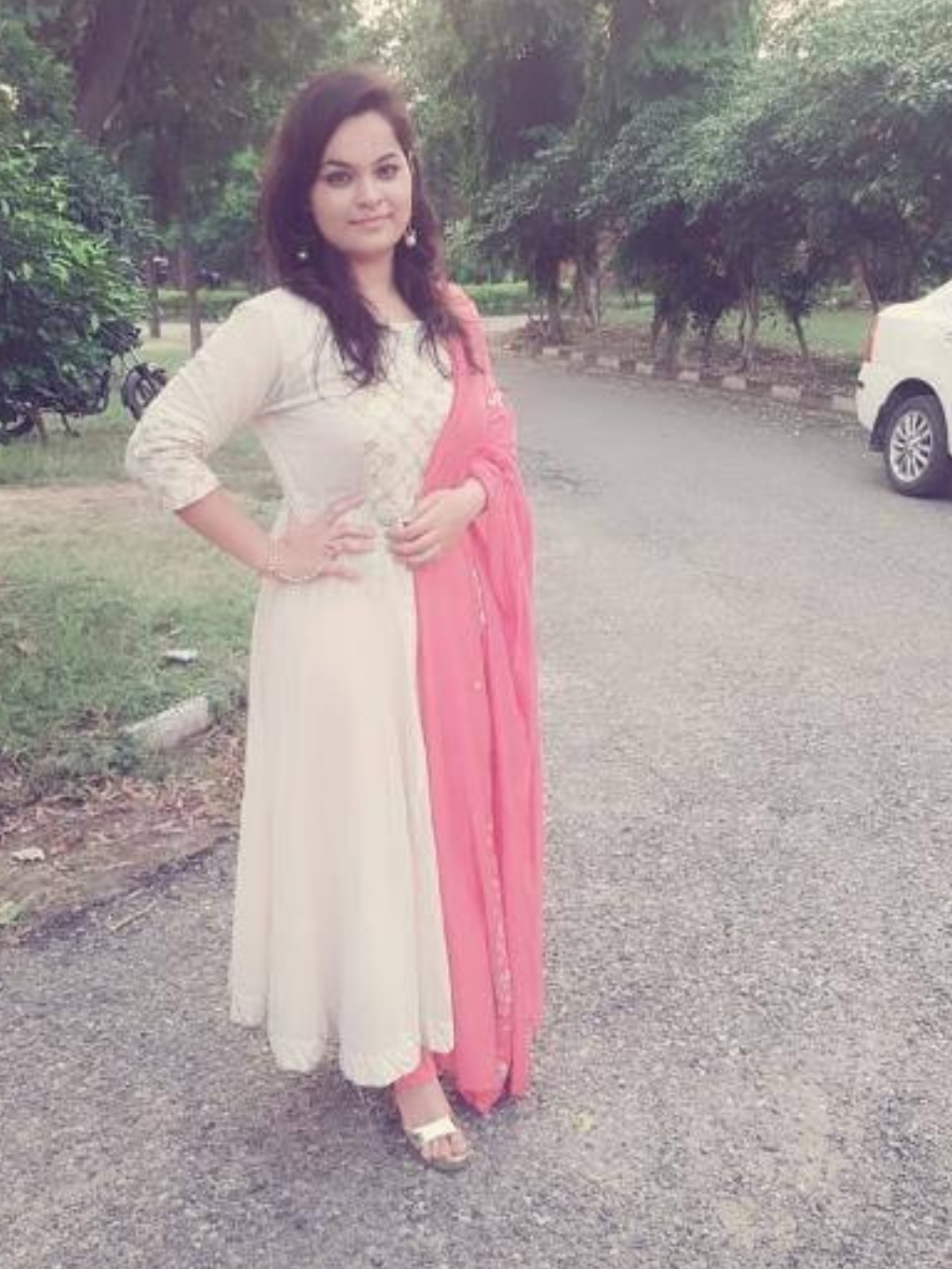 Nidhi malhotra