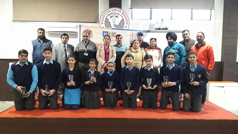 LIC Ludhiana honored ten sports stars who played at National Level in various games.