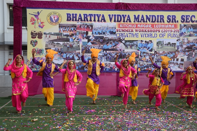 Grand culmination ceremony of summer workshops